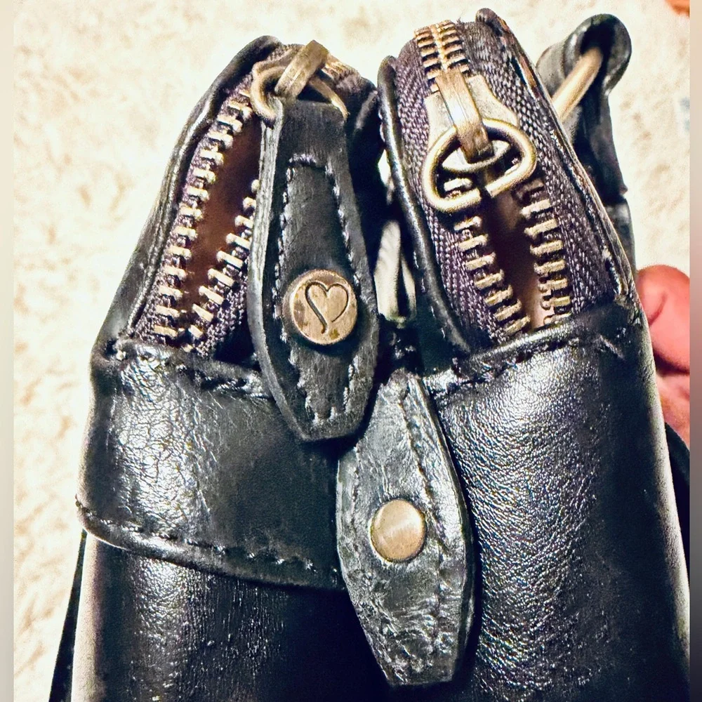 BACI Italian Leather Satchel - Picture 11 of 15